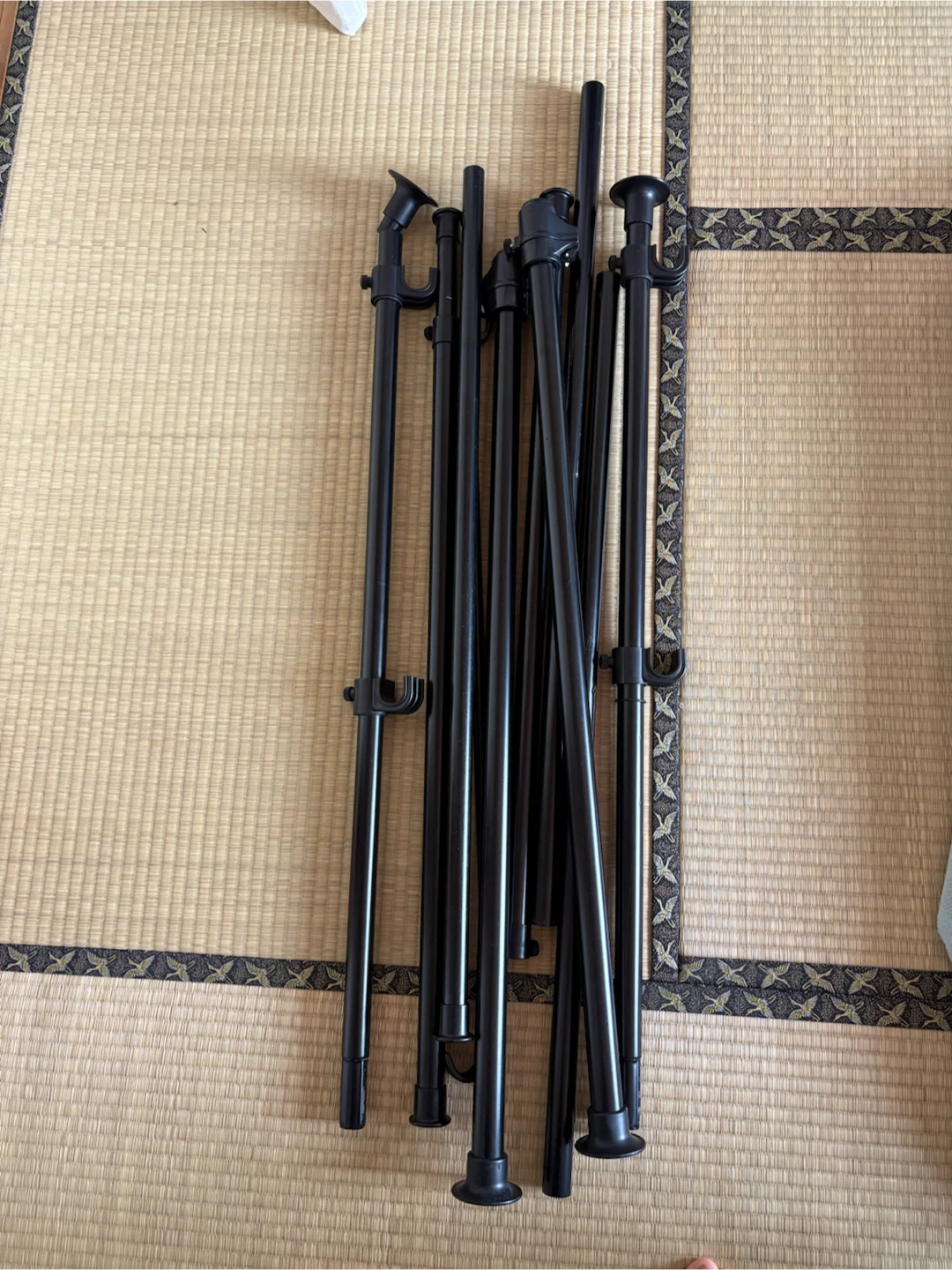 山善 突っ張りポールハンガーラック ブラックWJ-775M(BK)の写真2枚目