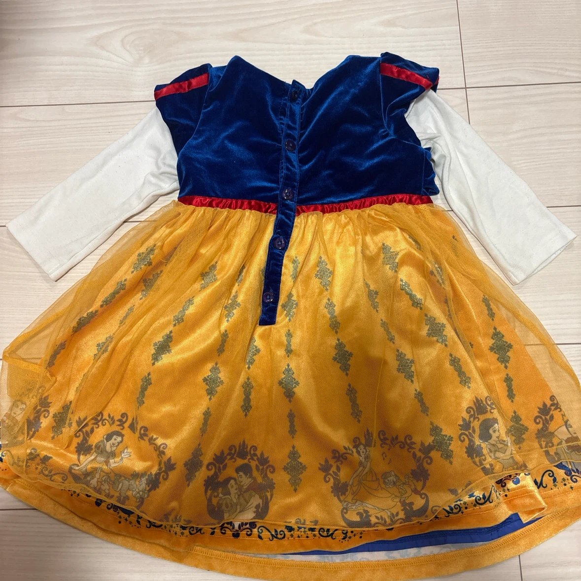 白雪姫 ドレス ディズニー 100cmの写真2枚目