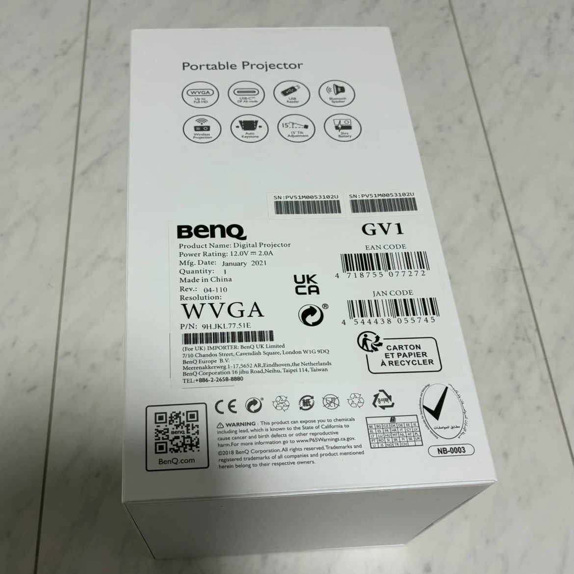 ✨数回使用のみ✨ 《 BenQ GVI 》 小型ポータブルプロジェクターの写真8枚目