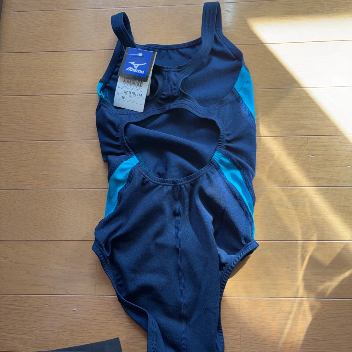 新品未着用ミズノ セントラルスポーツ 水着 140cmの写真2枚目