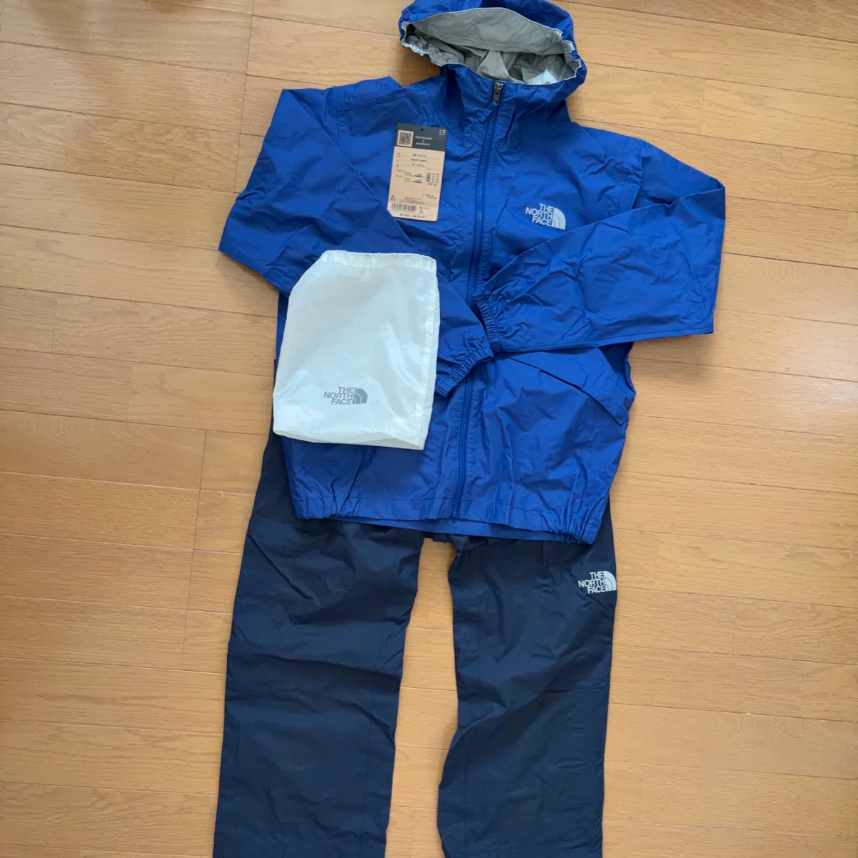 美品ザノースフェイス 150cmレインテックスユリーカ 150cm