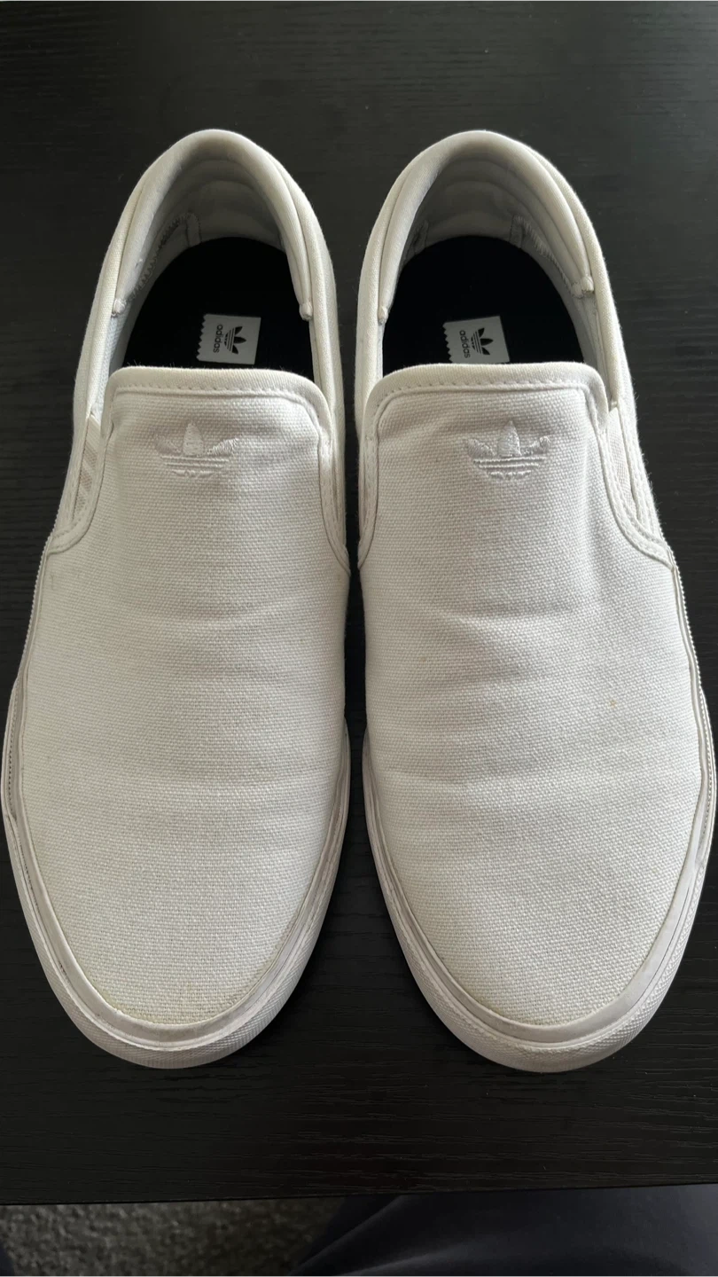 adidas スリッポン ホワイト メンズ