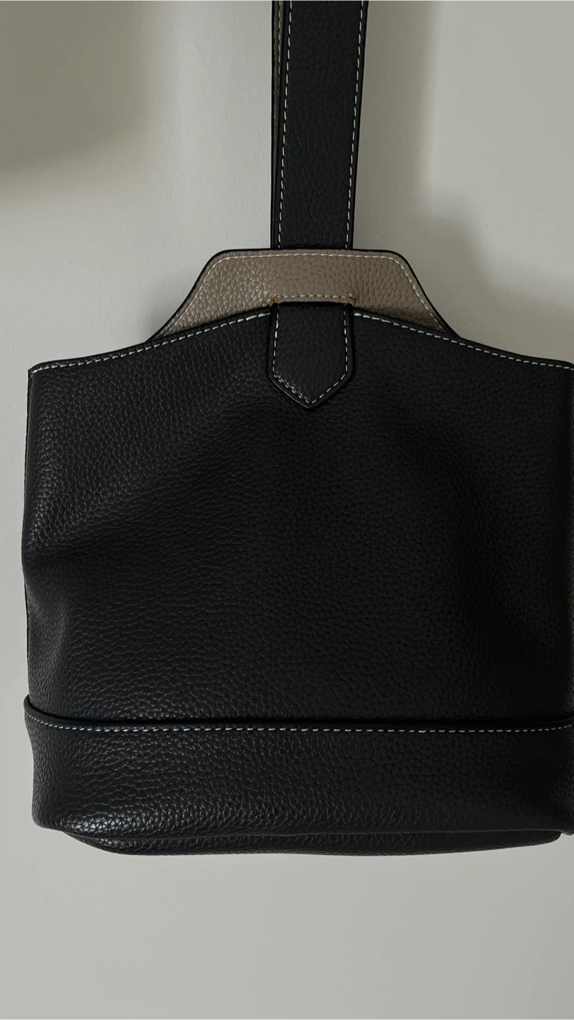 美品green label relaxingハンドバッグ グレーの写真2枚目