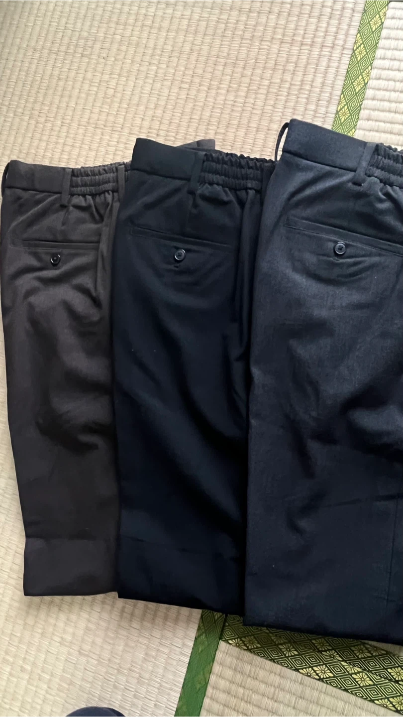 美品UNIQLOタックテーパードパンツ3本セット