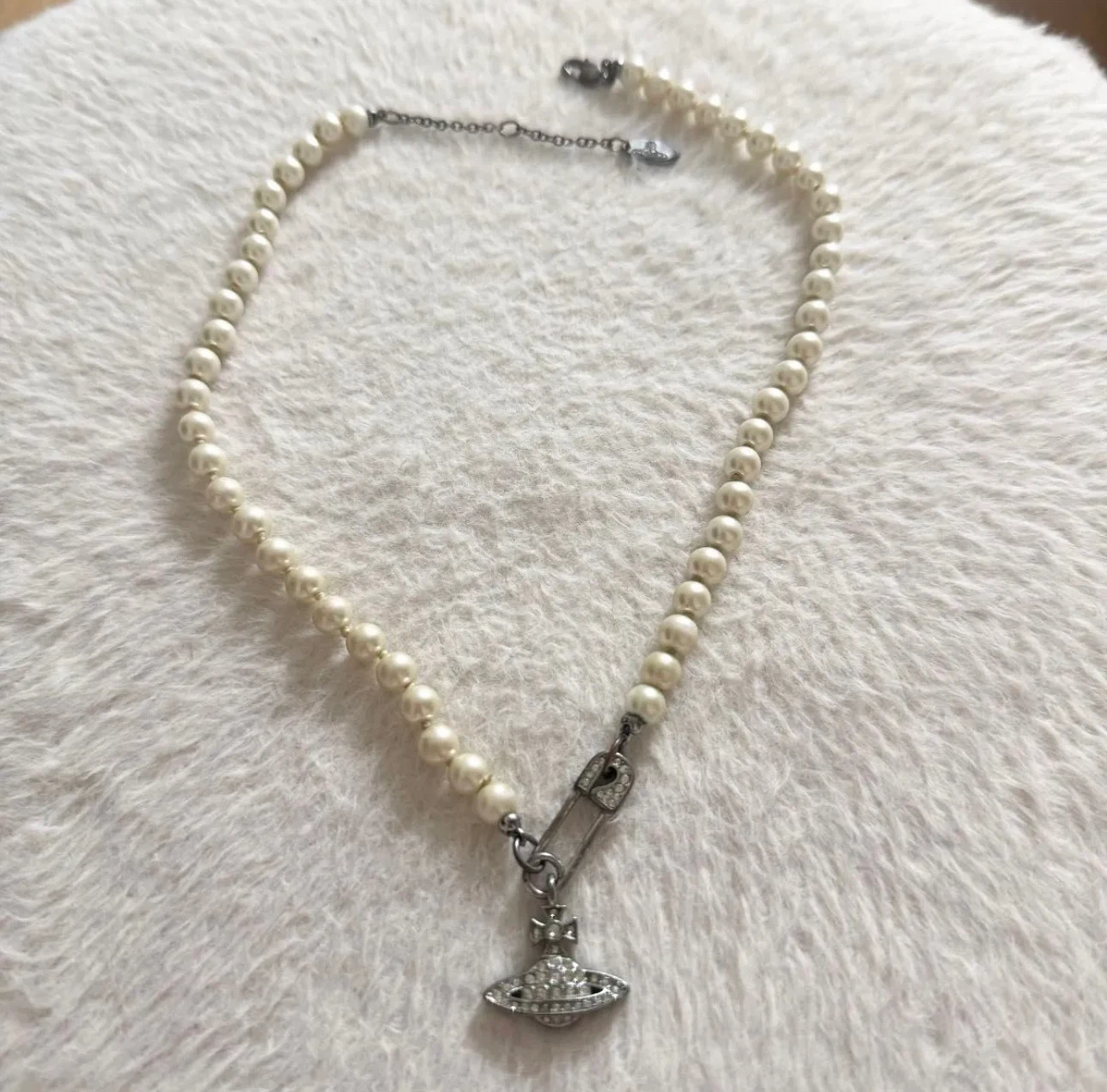 vivienne westwood Lucrece Pearl ネックレスの写真3枚目