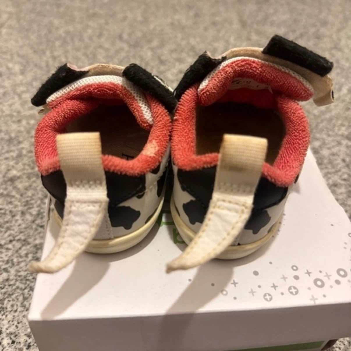 ホーキンス ベビー靴 12cm ダルメシアン柄の写真2枚目