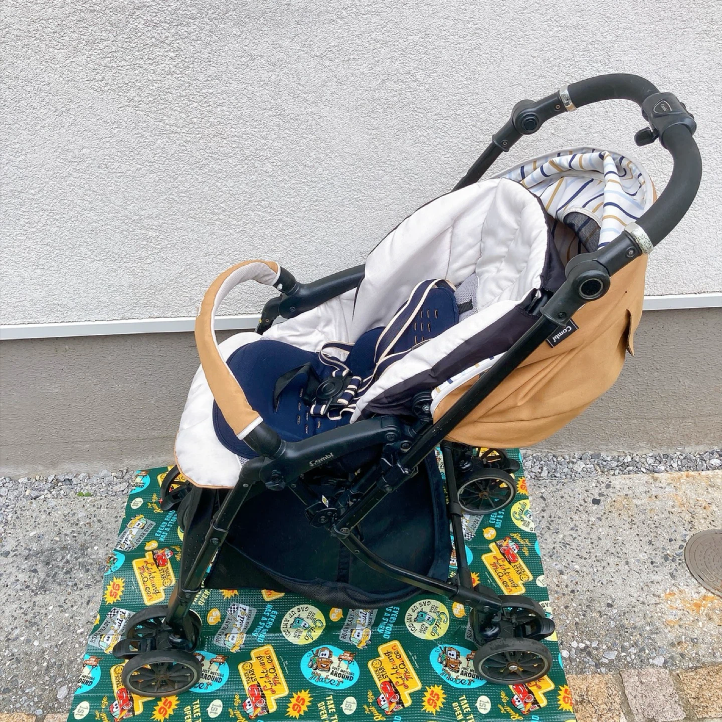 combi コンビ スゴカル 4キャス ベビーカーの写真2枚目