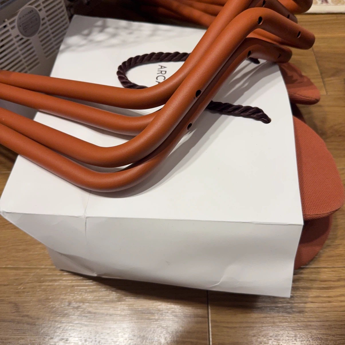 IKEAのostanoチェアセットの写真3枚目