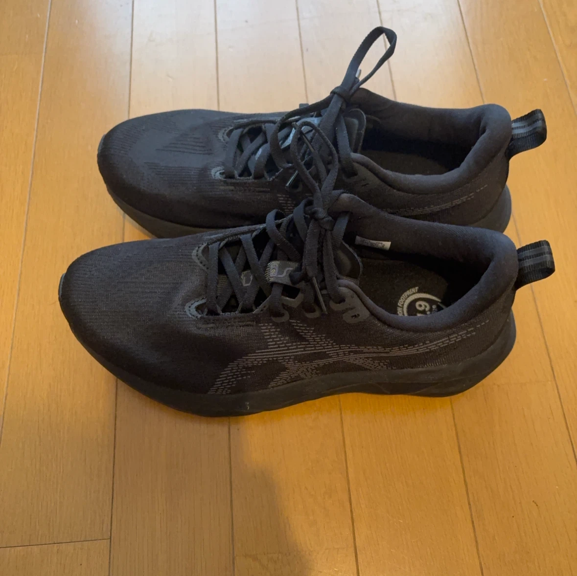 asics NOVABLAST 26cm アシックス スニーカー ブラックの写真4枚目