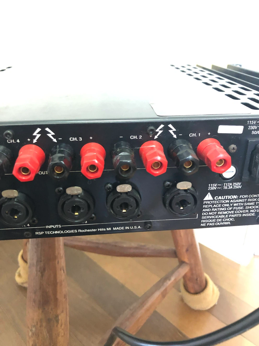 RSP Technologies SURROUND600 100w8Ω×6パワーアンプの写真2枚目