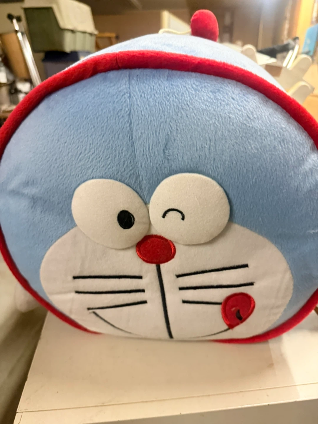 ドラえもん クッション ぬいぐるみ型の写真2枚目