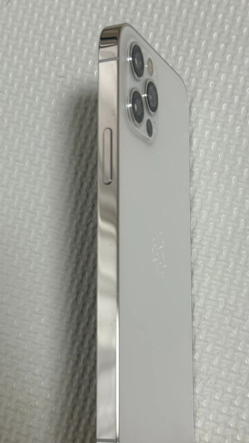 iPhone 12 Pro 256GB SIMフリー 本体・箱・付属品ありの写真4枚目