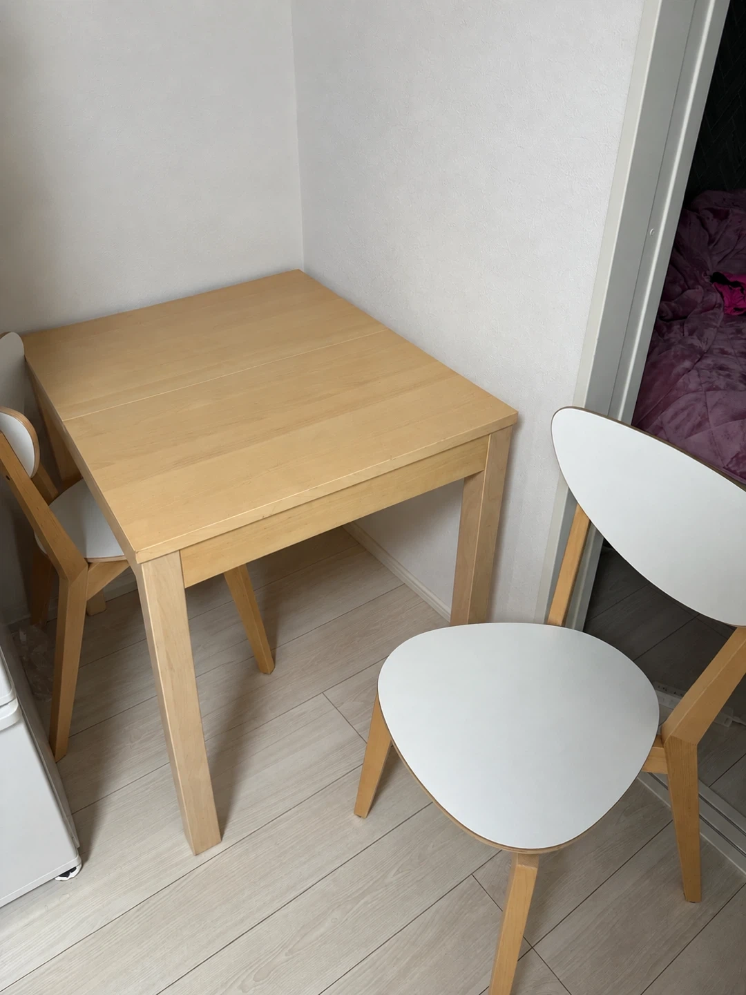 【引っ越しセール】IKEAテーブル+椅子2脚セット|¥9,000イケア ダイニングセット トランストランド ノールドミーラの写真2枚目