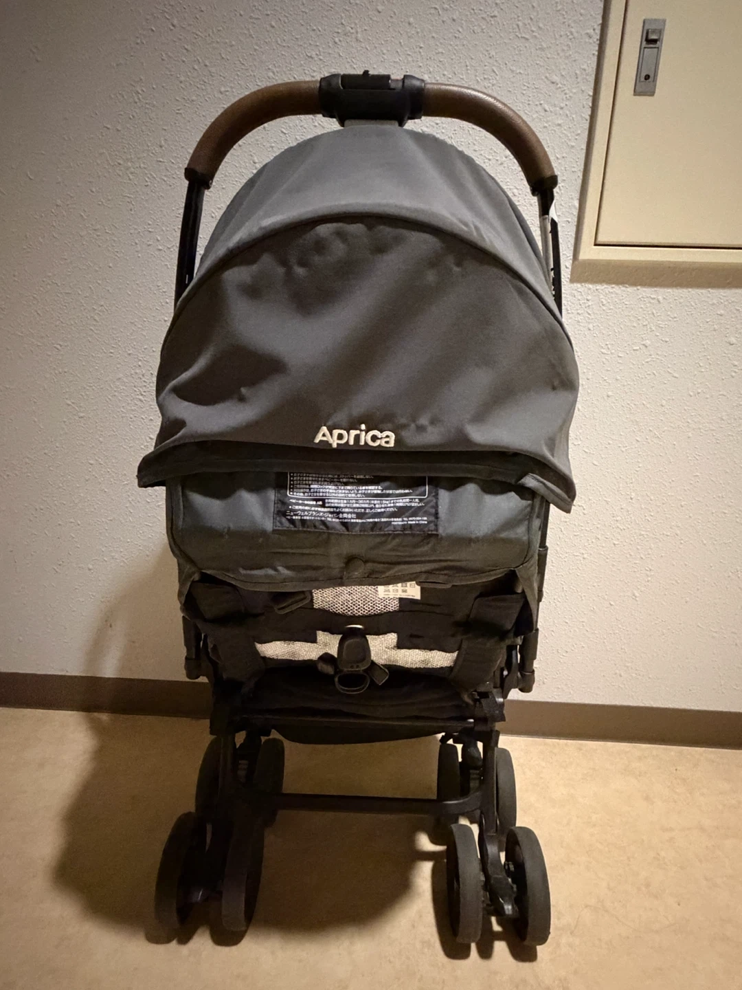 ファンシート付き アップリカ カルーンエアー メッシュ AC グレー Aprica ベビーカーの写真4枚目