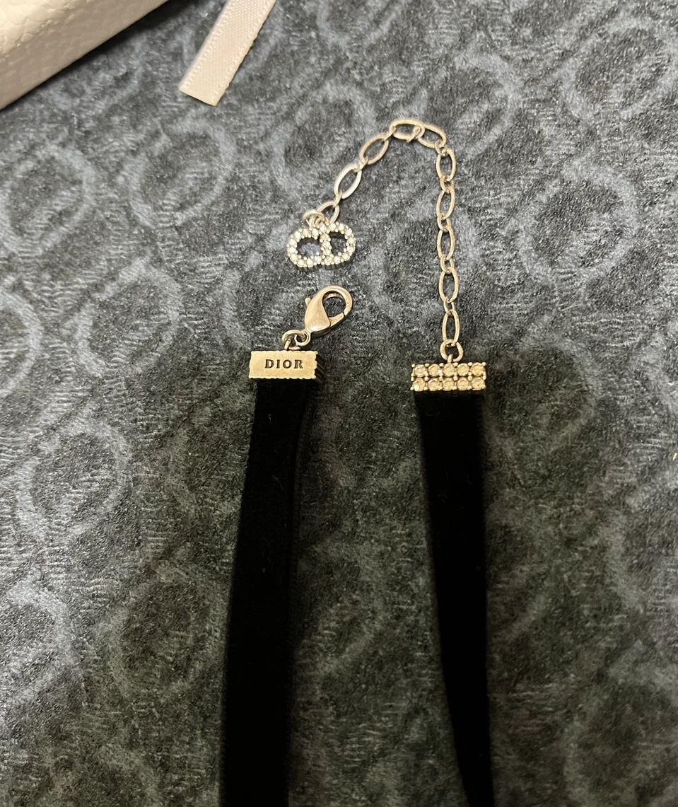 【極美品・付属品完備】 Dior J'ADIOR チョーカー、ベルベット ネックレス、ブラックの写真4枚目