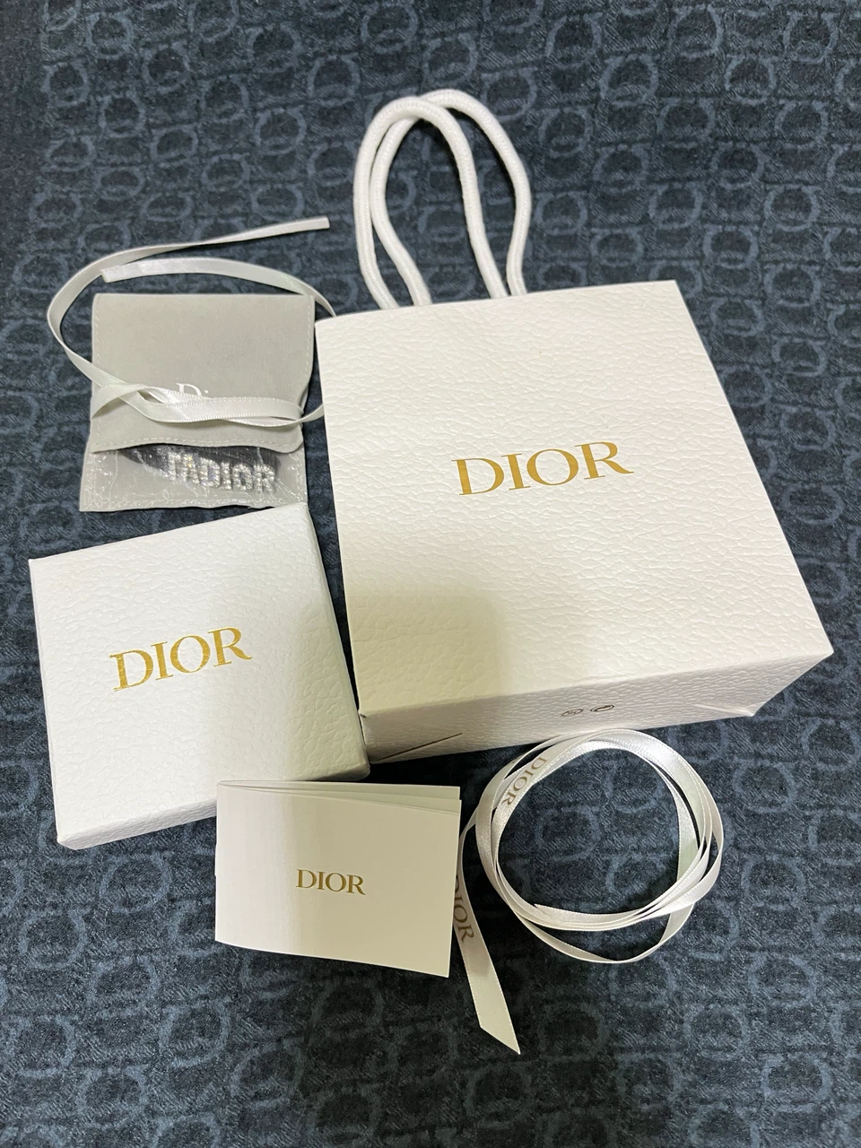 【極美品・付属品完備】 Dior J'ADIOR チョーカー、ベルベット ネックレス、ブラックの写真5枚目