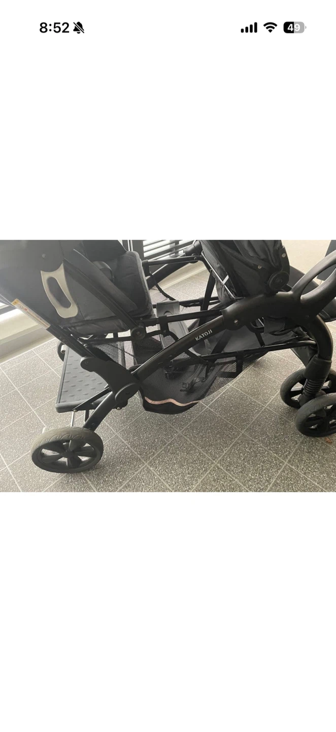 カトージ 2人乗りベビーカー　ふたりでゴーDXの写真2枚目