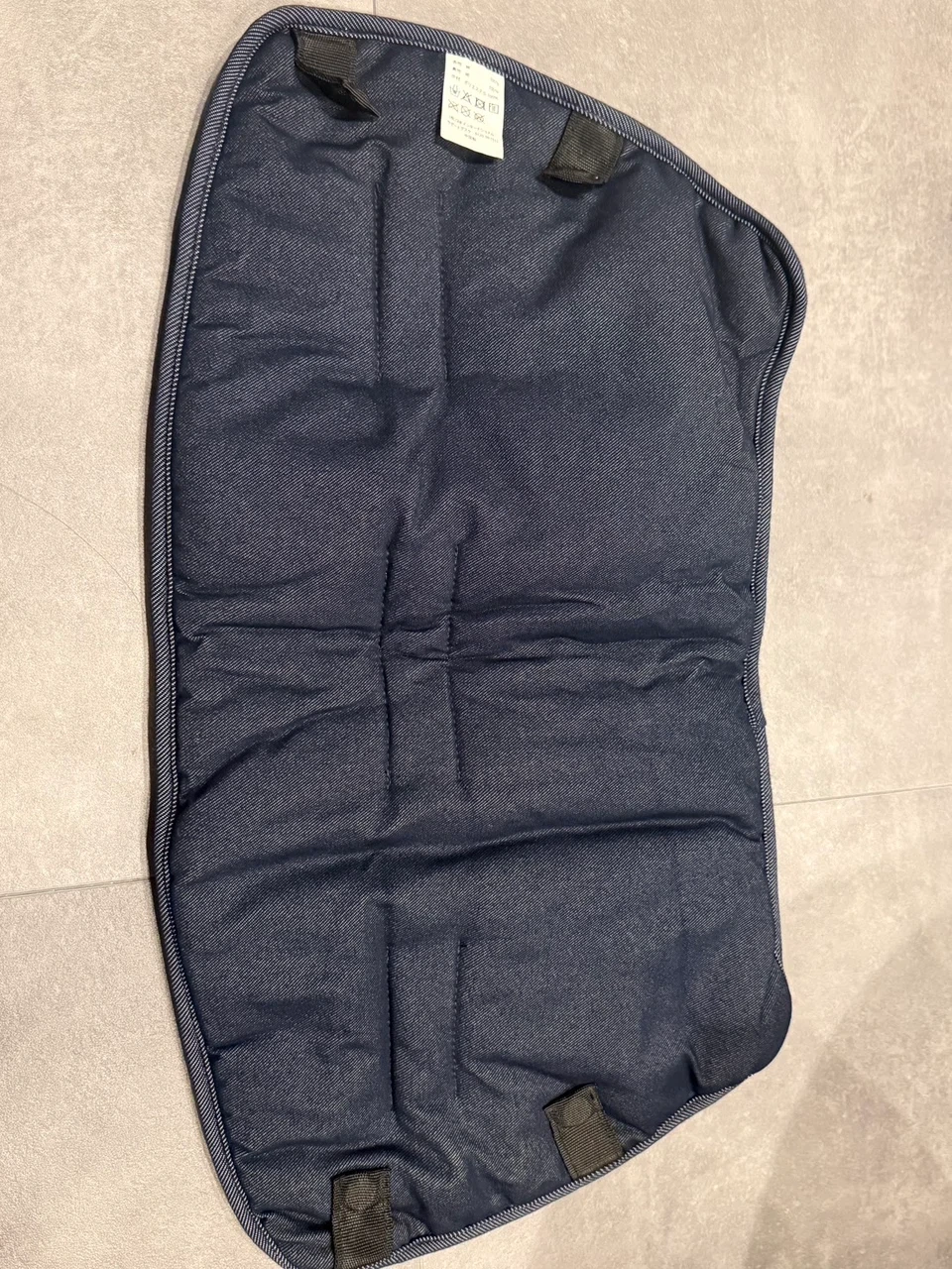 AIRBUGGYアゴ乗せクッションの写真2枚目