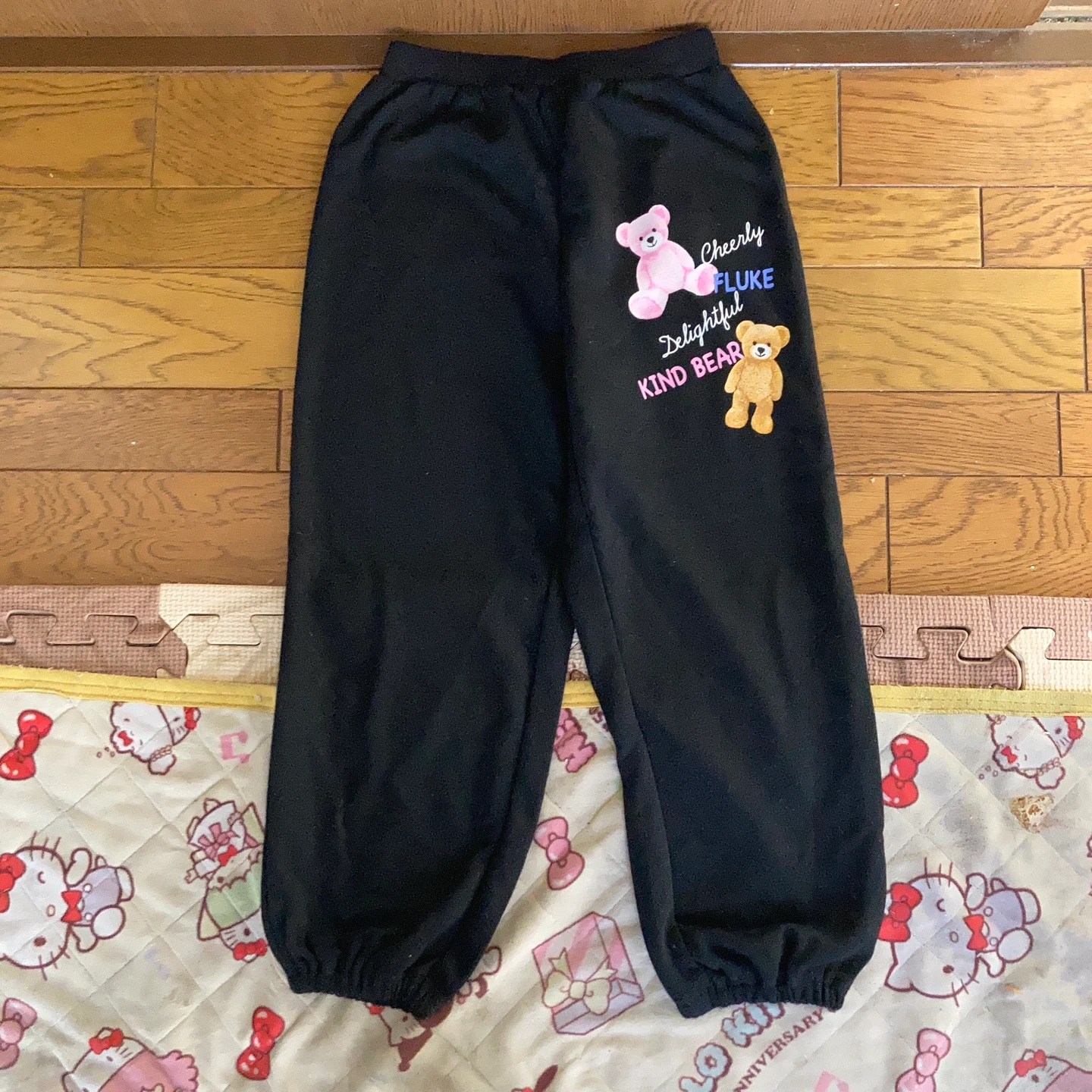 クマ柄 スウェットパンツ 黒