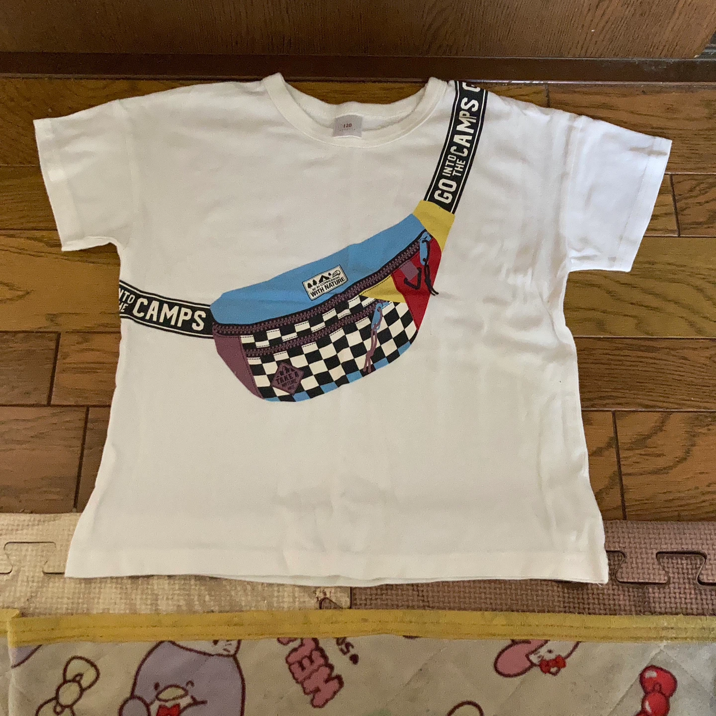 子供服 ボディーバッグ風プリントTシャツ 白 120cm