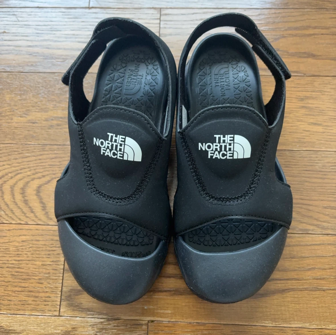 ザノースフェイス サンダル 黒
