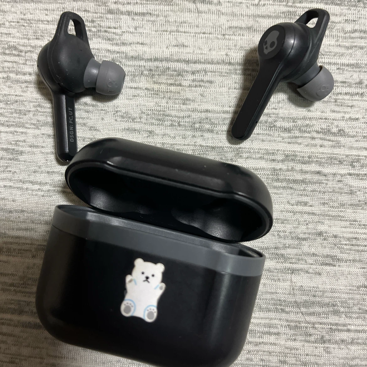 スカルキャンディ インディーエボ ワイヤレスイヤホンの写真2枚目