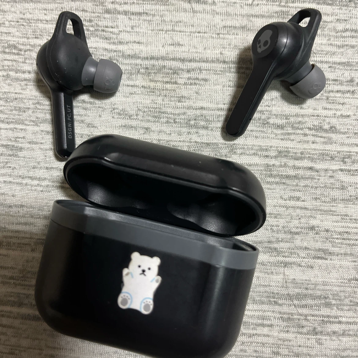 スカルキャンディ インディーエボ ワイヤレスイヤホンの写真2枚目