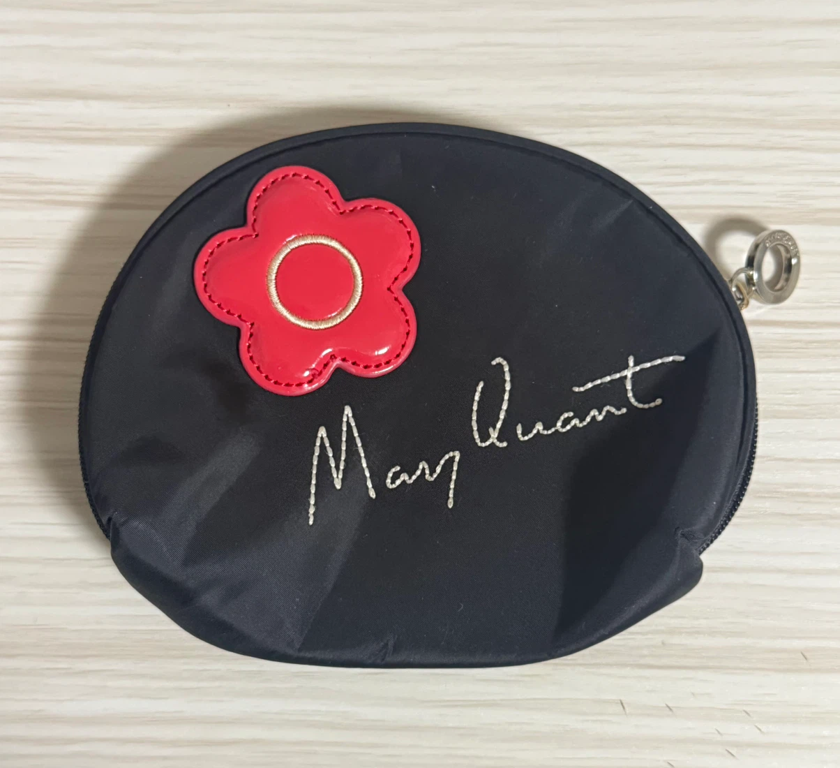 MARY QUANT ポーチ ブラック デイジー　マリークワント