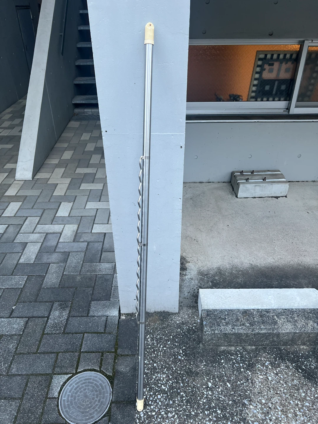 【0円】伸縮物干し竿 最長約250cm 最短約140cm ※使用感あり