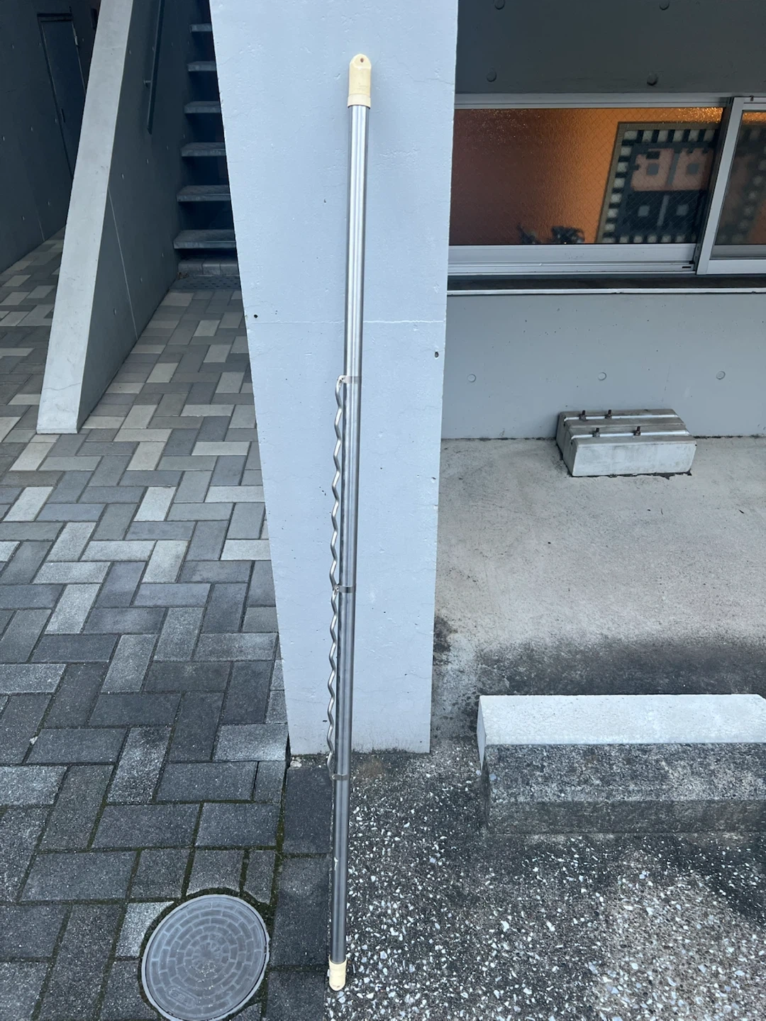 【0円】伸縮物干し竿 最長約250cm 最短約140cm ※使用感あり