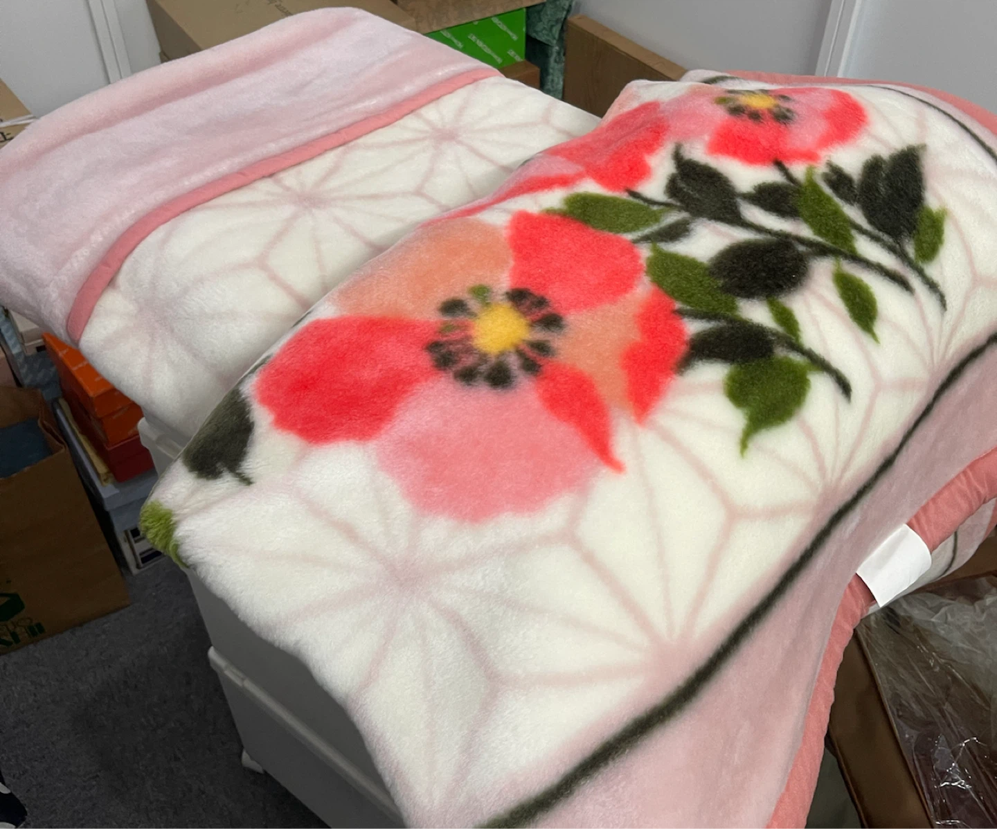 主婦と生活 アクリル毛布 日本製 140×200cm ピンク