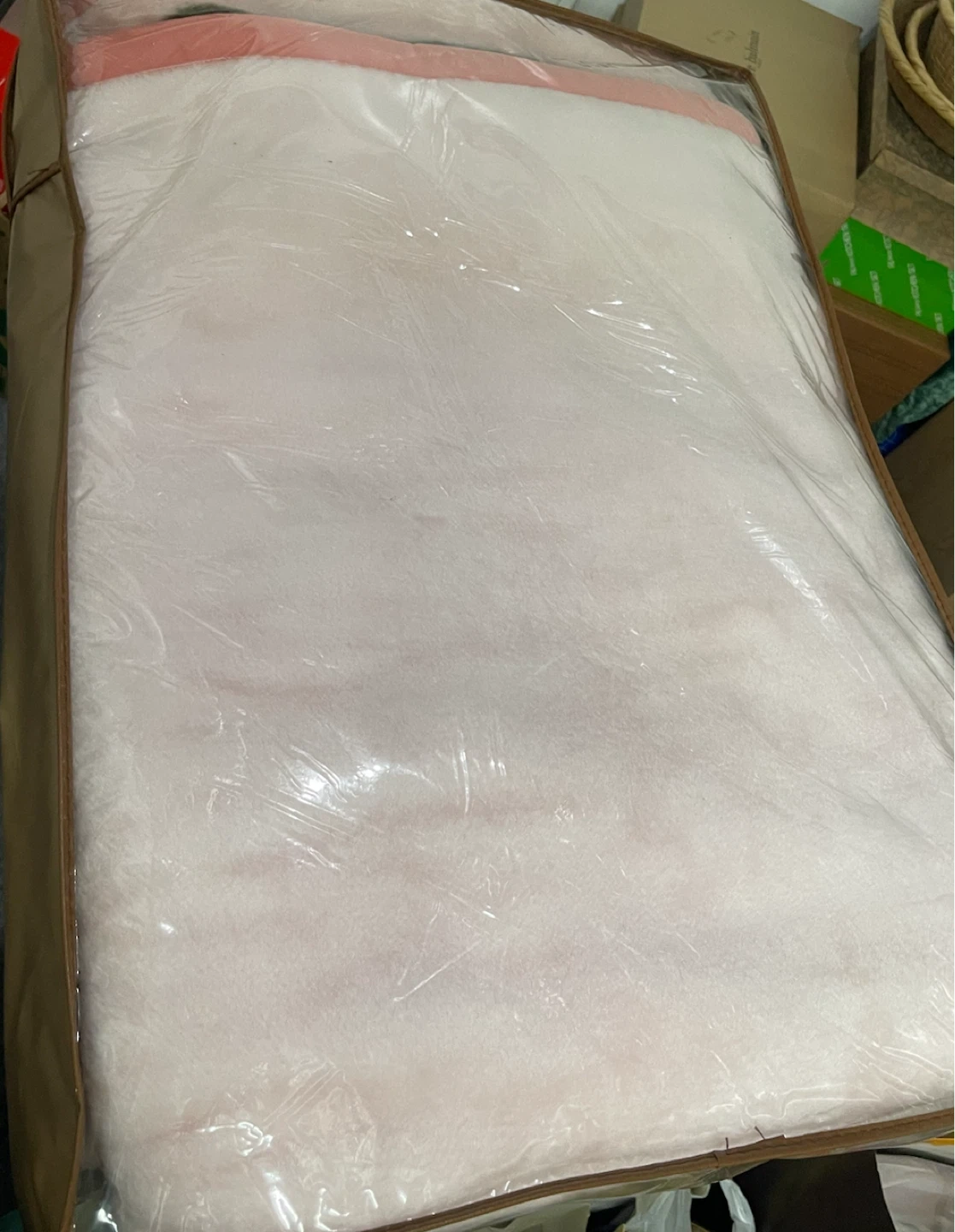 主婦と生活 アクリル毛布 日本製 140×200cm ピンクの写真4枚目