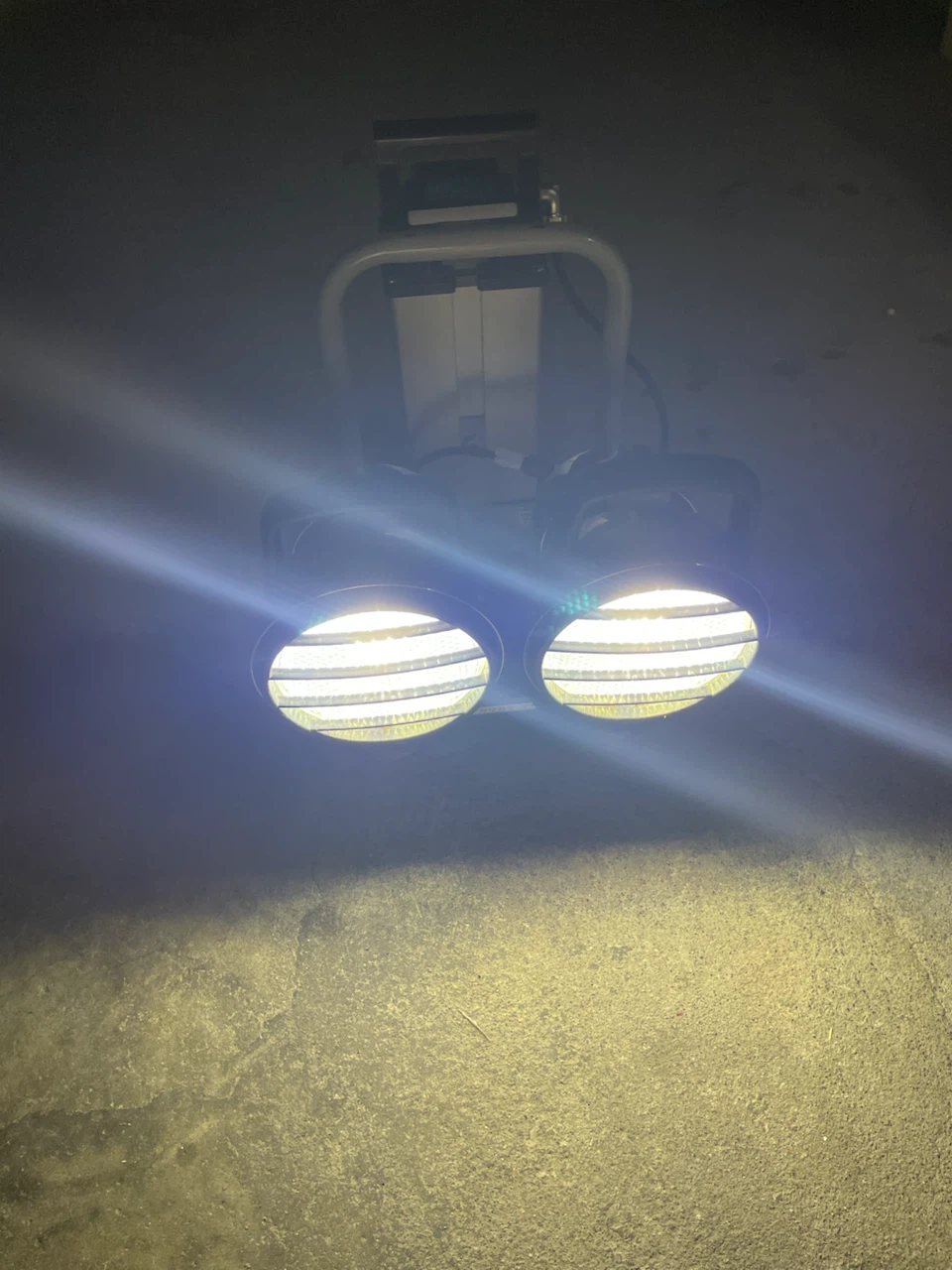 15万円日動工業 投光器 LB-24LIFE-10