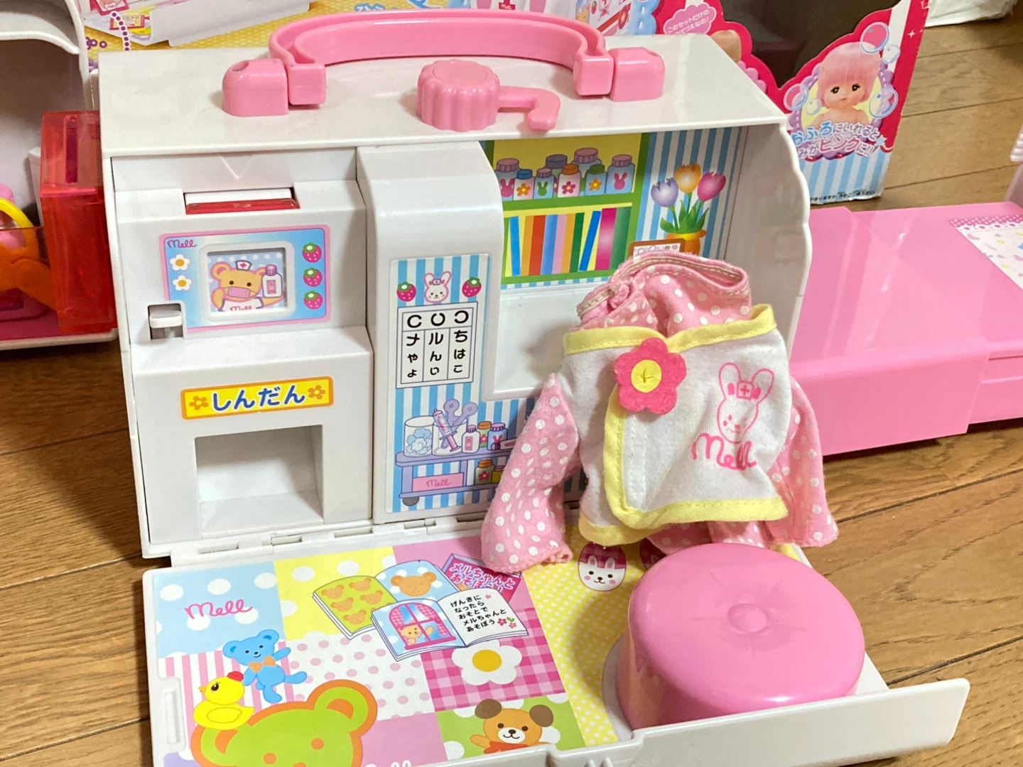 メルちゃん　うさぎさん救急車の写真6枚目