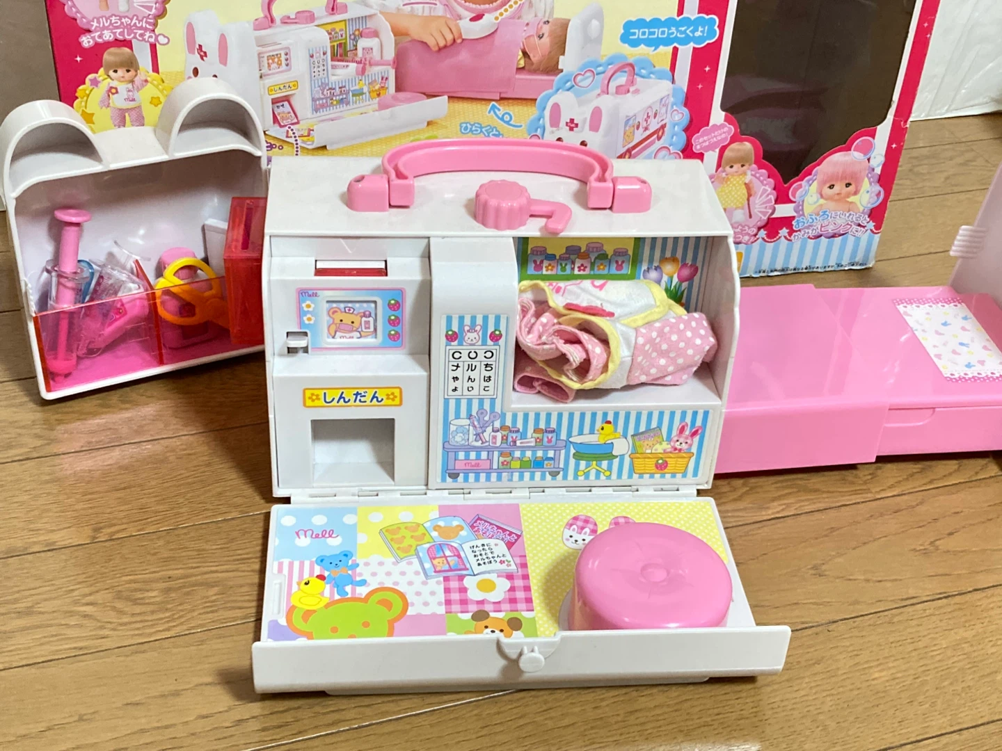 メルちゃん　うさぎさん救急車の写真4枚目