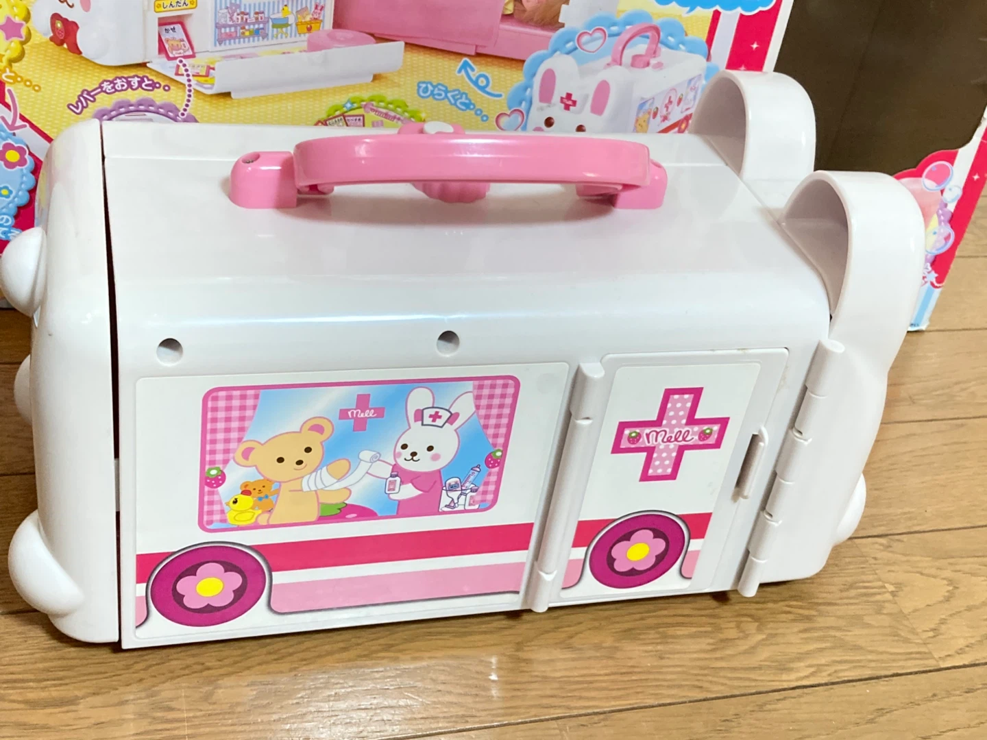 メルちゃん　うさぎさん救急車の写真9枚目