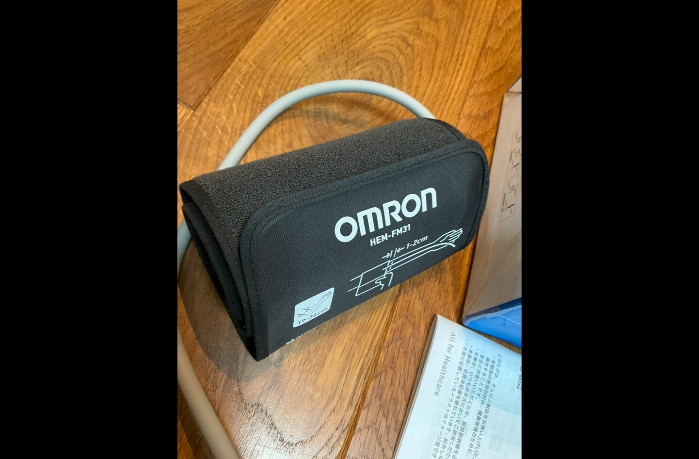 オムロン OMRON 上腕式血圧計 HCR-7202の写真4枚目