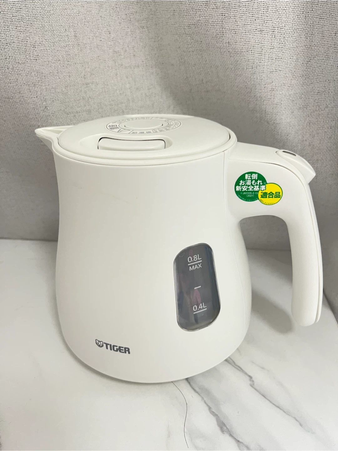 タイガー 電気ケトル 0.8L ホワイト（転倒防止構造）