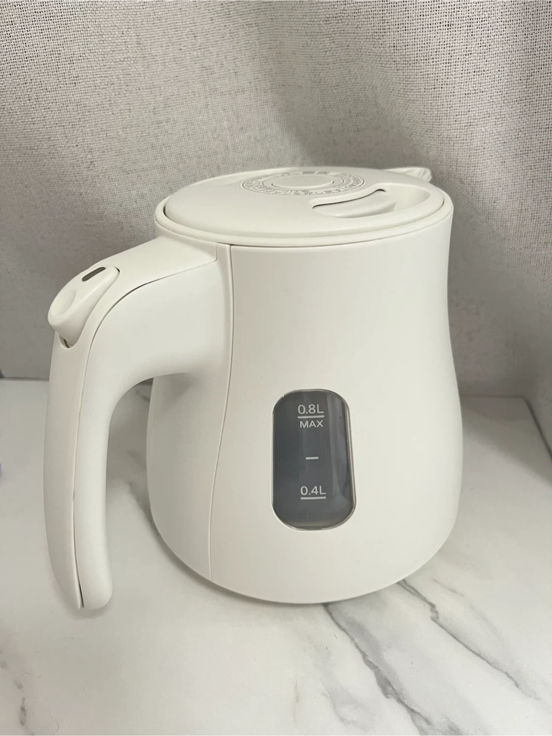 タイガー 電気ケトル 0.8L ホワイト(転倒防止構造)の写真2枚目