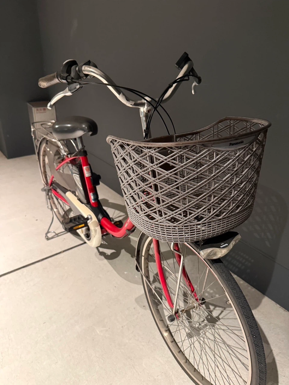 パナソニック 電動アシスト自転車 赤の写真2枚目