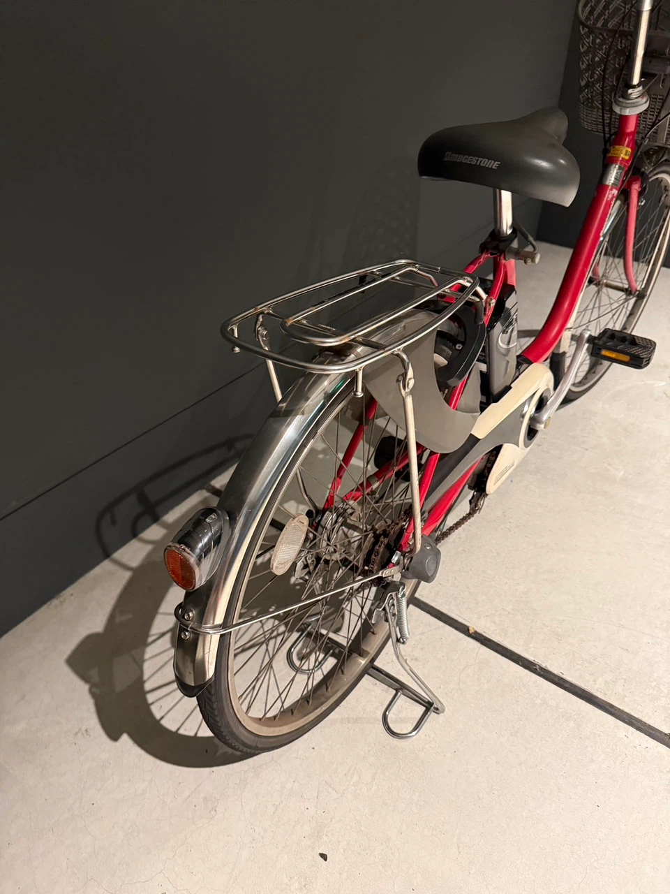 パナソニック 電動アシスト自転車 赤の写真3枚目