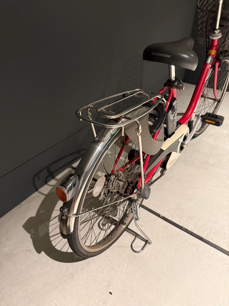 パナソニック 電動アシスト自転車 赤の写真3枚目