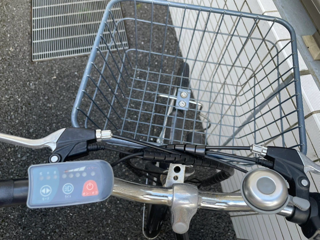 21テクノロジー 電動アシスト自転車 ブラック 鍵付きの写真5枚目