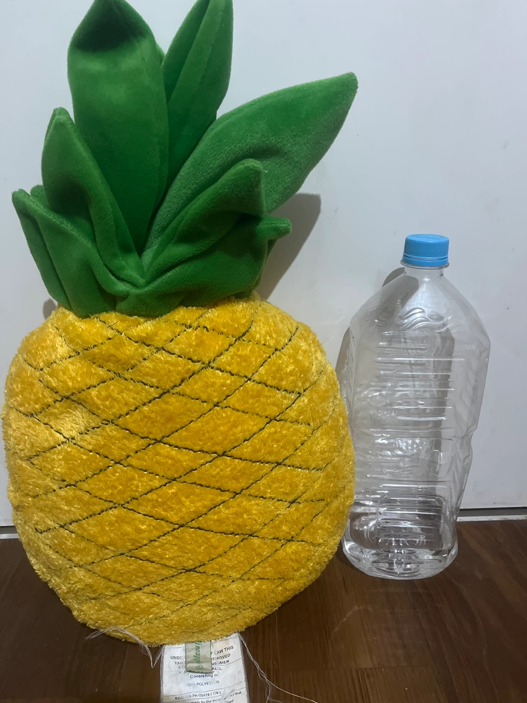 パイナップル型 クッション ぬいぐるみの写真2枚目