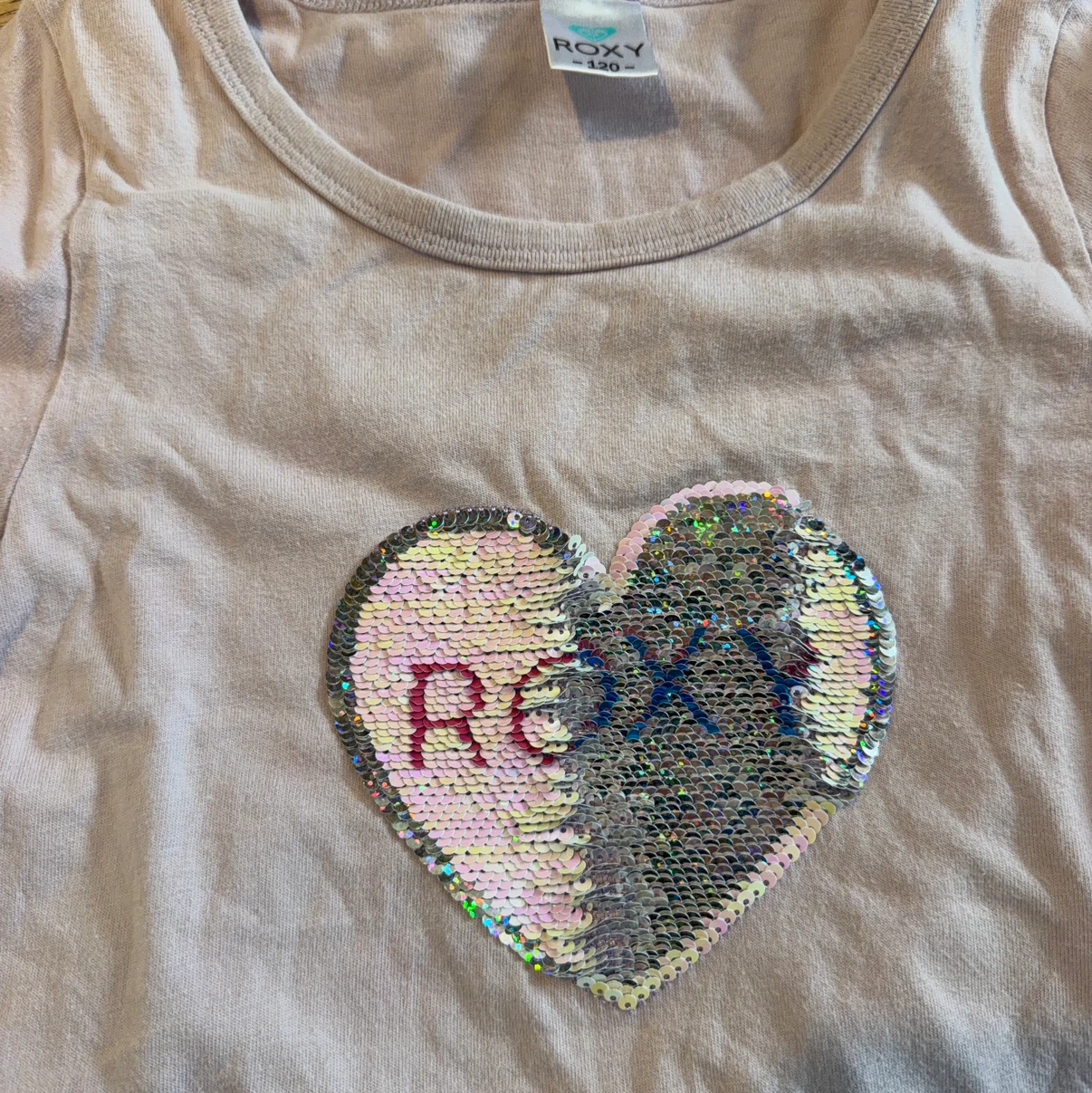 ロキシー Tシャツ 120cm 2枚セット スパンコールの写真3枚目