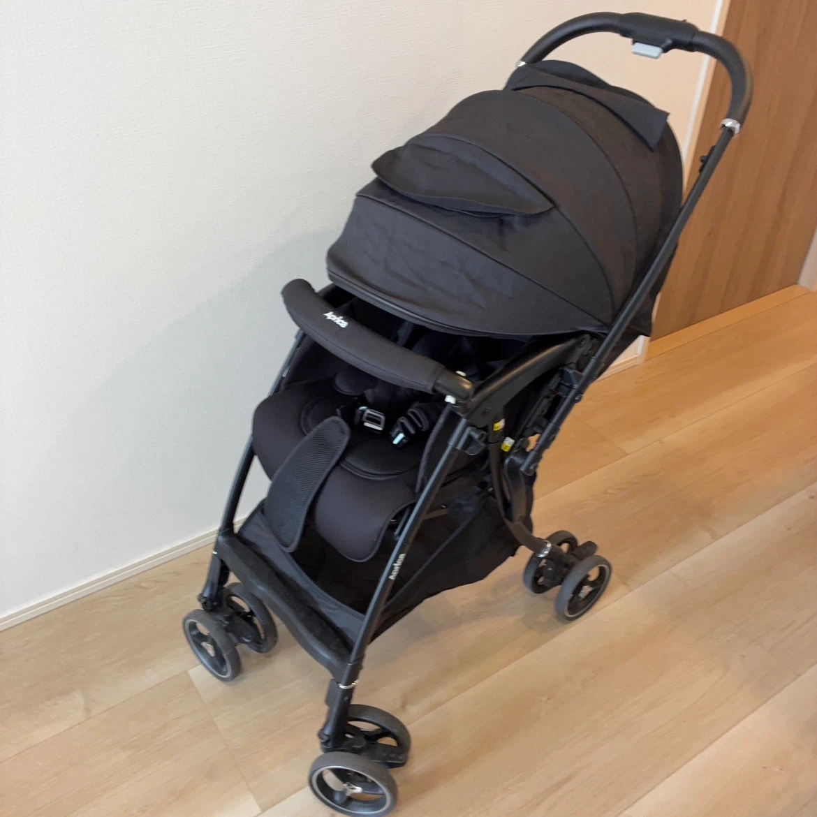 【美品】Aprica/ラクーナクッションフリー/ベビーカーの写真3枚目