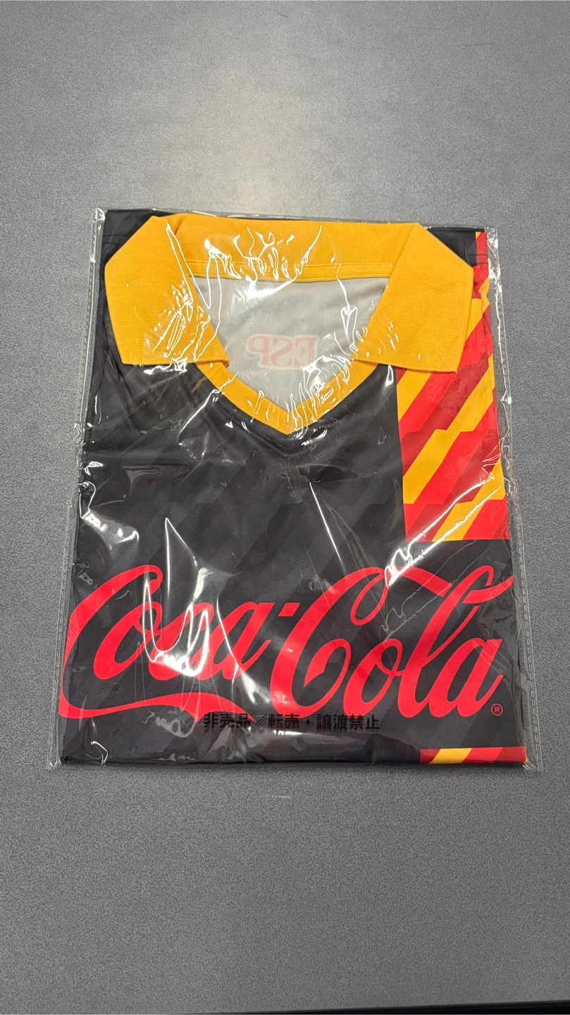 コカ・コーラ FIFAワールドカップ2026 限定ユニフォーム スペイン代表 非売品