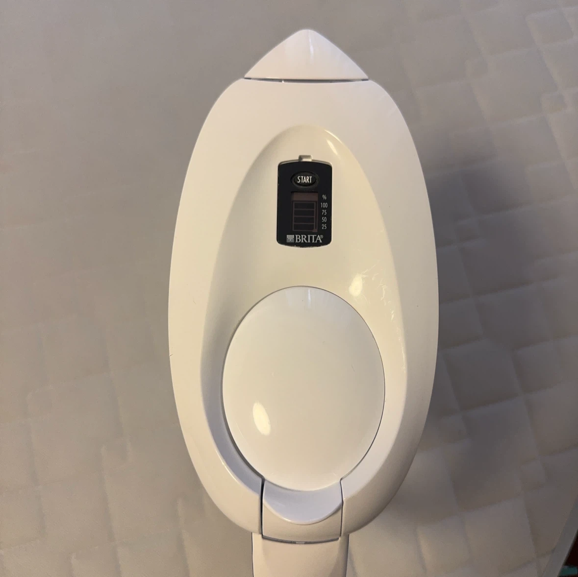 ブリタ ポット型浄水器の写真2枚目