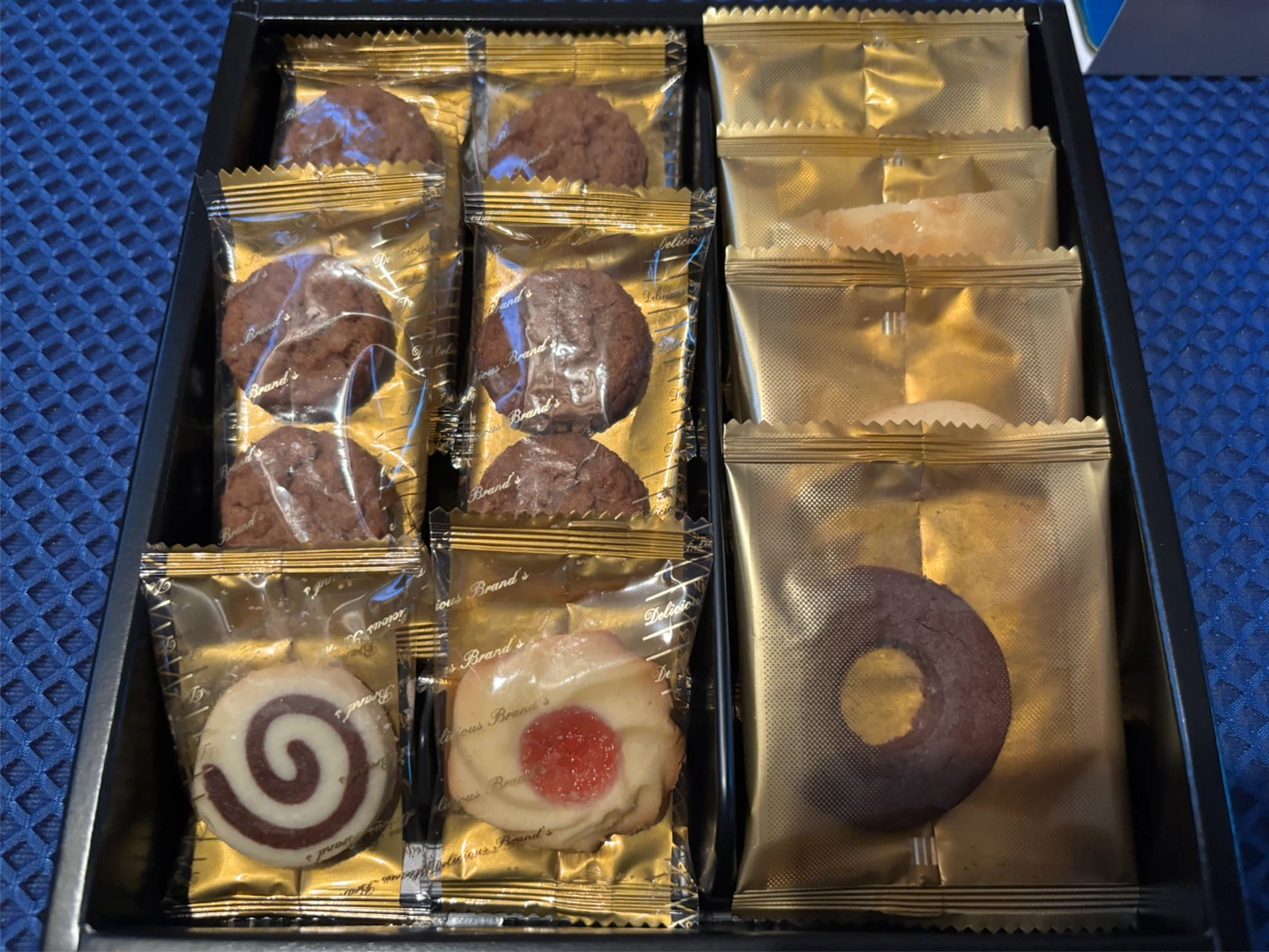 ヨックモック、じゃがポックルなどお菓子セットの写真4枚目