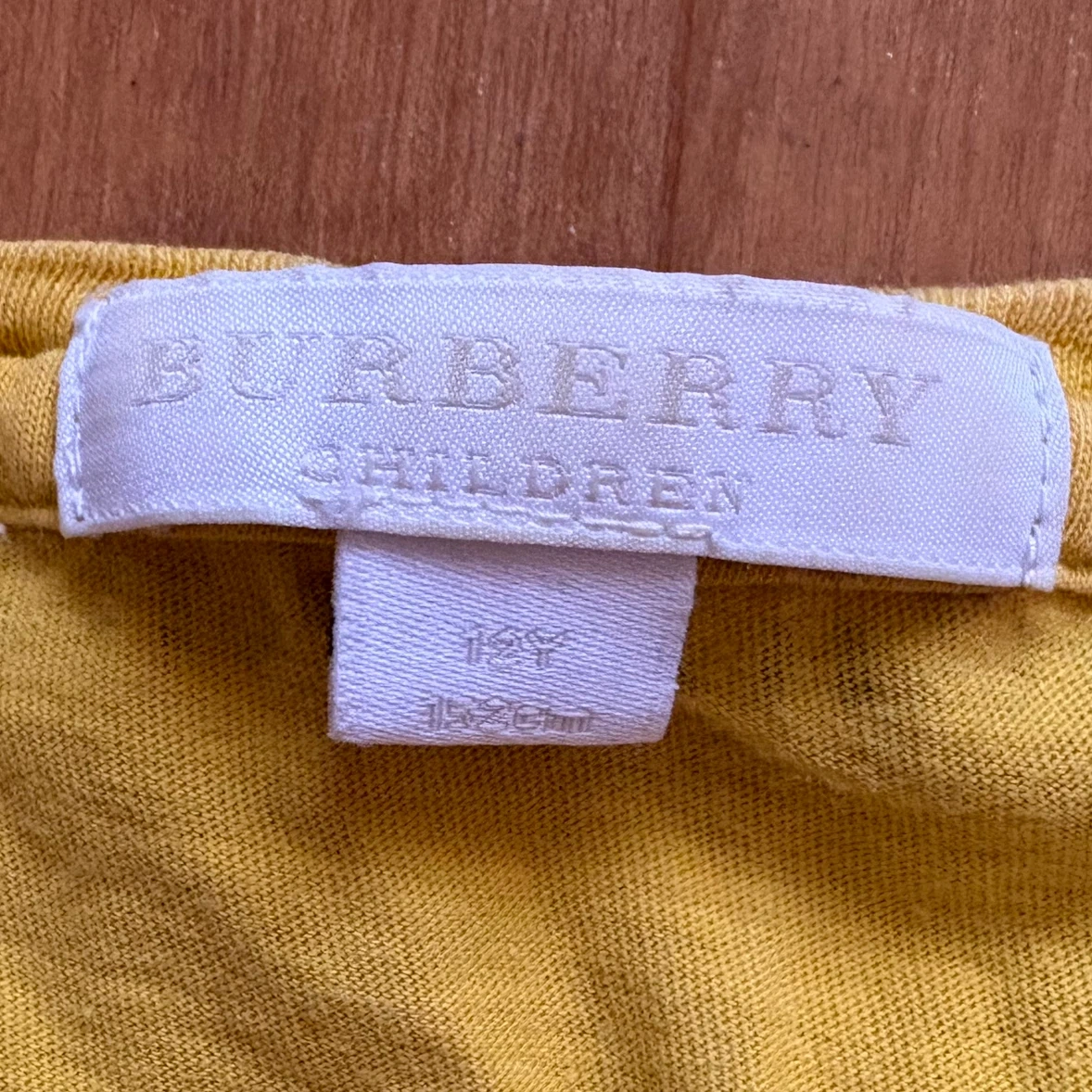 BURBERRY CHILDREN 長袖Tシャツ イエロー 犬プリント カットソー キッズ152の写真3枚目